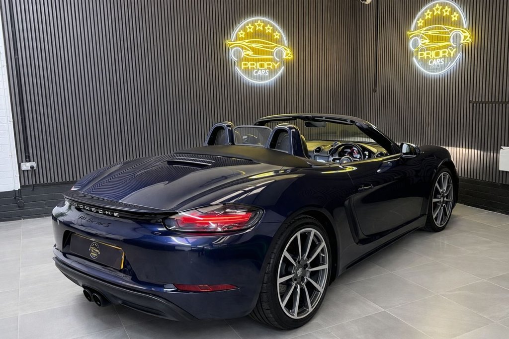 Used Porsche Boxster 2018 for sale - 78102835: Photo 9