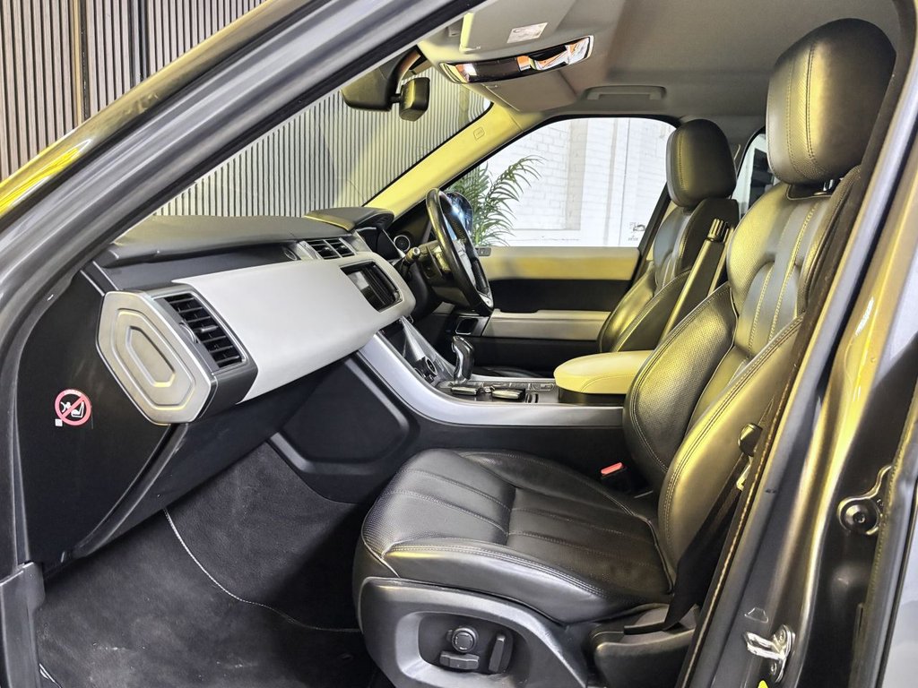 Used Land Rover Range Rover Sport 2016 for sale - 77463938: Photo 10