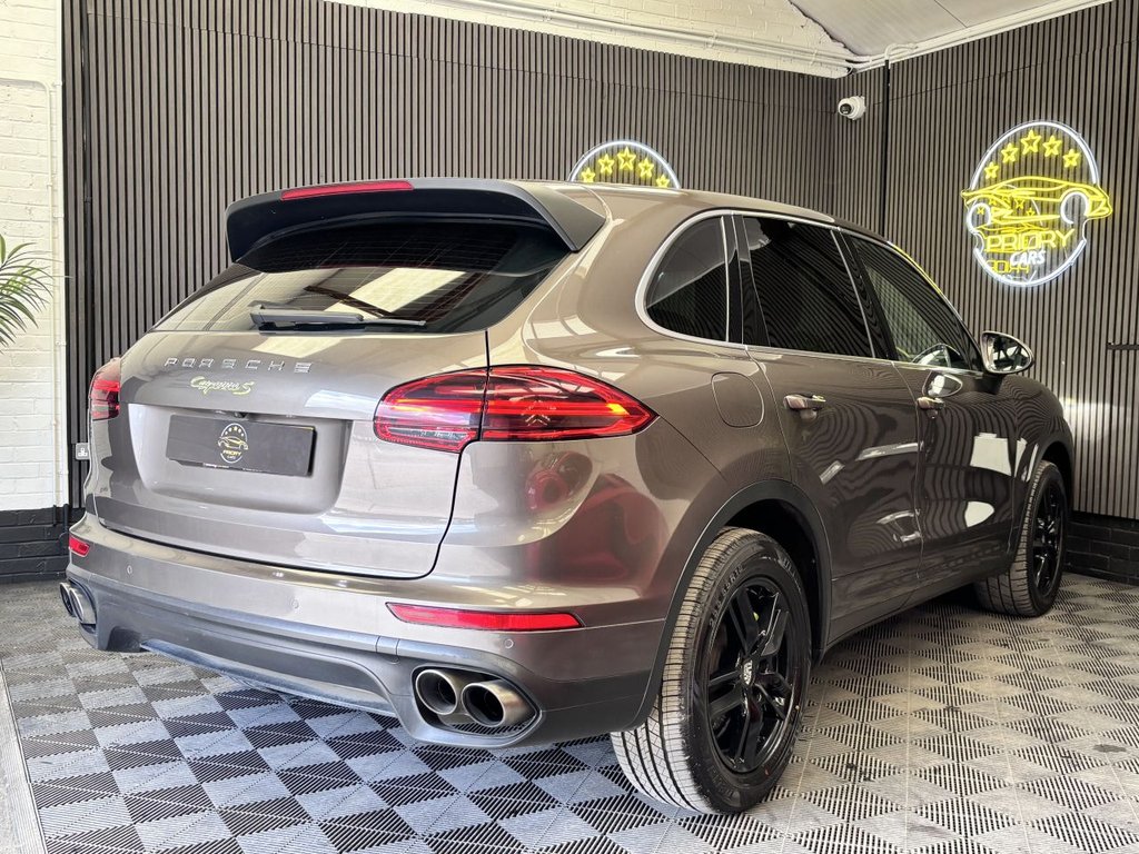 Used Porsche Cayenne 2015 for sale - 77208416: Photo 6