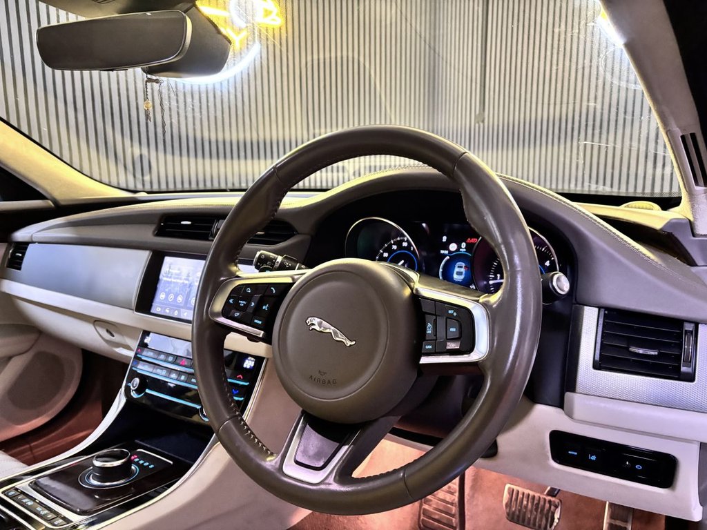 Used Jaguar XF 2020 for sale - 77341726: Photo 8