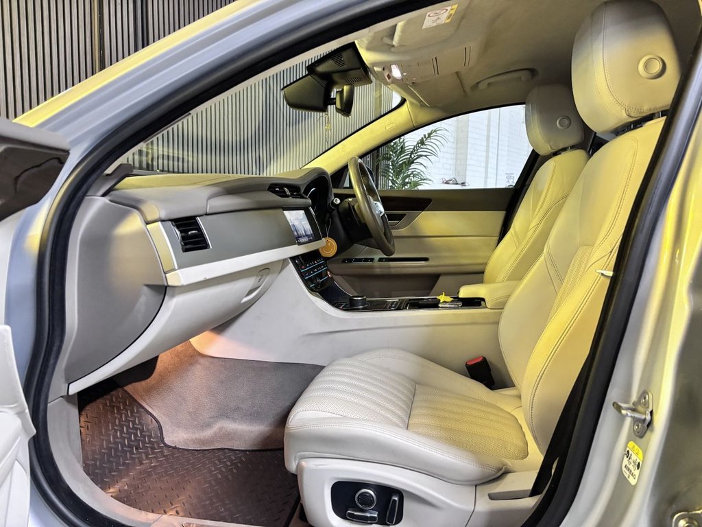 Used Jaguar XF 2020 for sale - 77341726: Photo 9