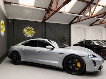 Used Porsche Taycan 2020 for sale - 79155474: Photo