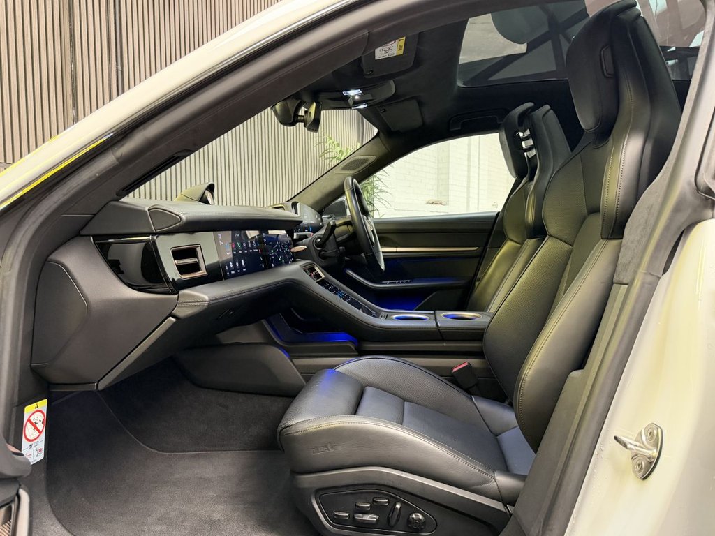 Used Porsche Taycan 2020 for sale - 77820700: Photo 10