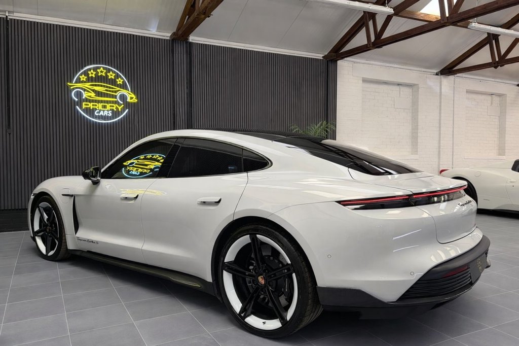 Used Porsche Taycan 2020 for sale - 77820700: Photo 7