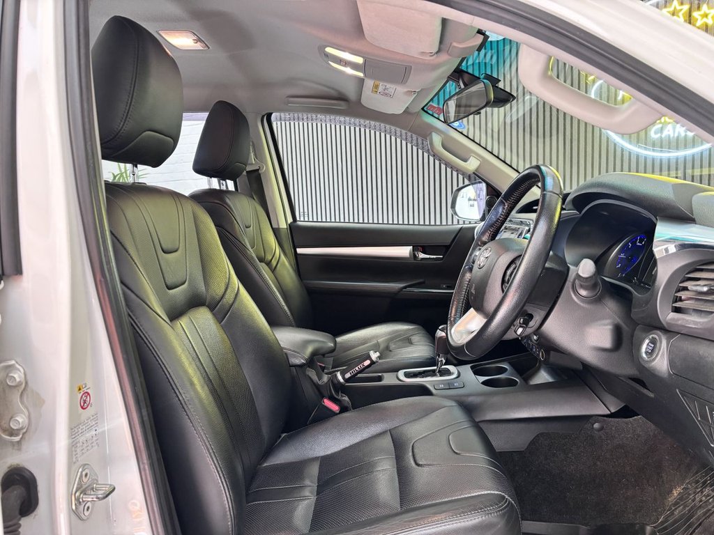 Used Toyota Hilux 2017 for sale - 77208344: Photo 9