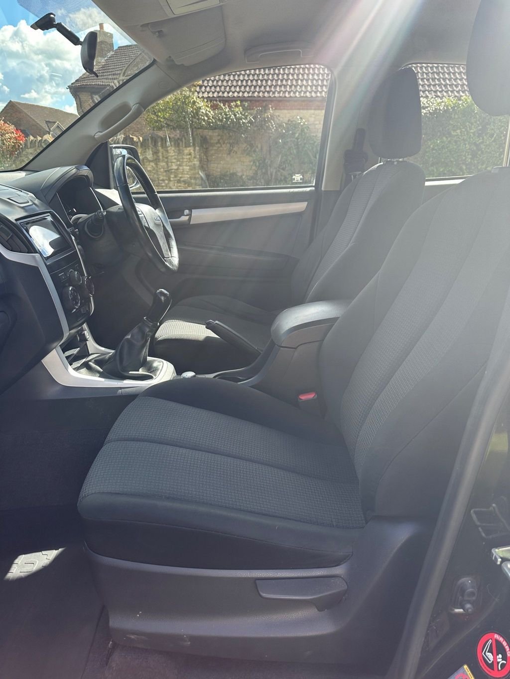 Used Isuzu D-Max 2017 for sale - 77208319: Photo 11