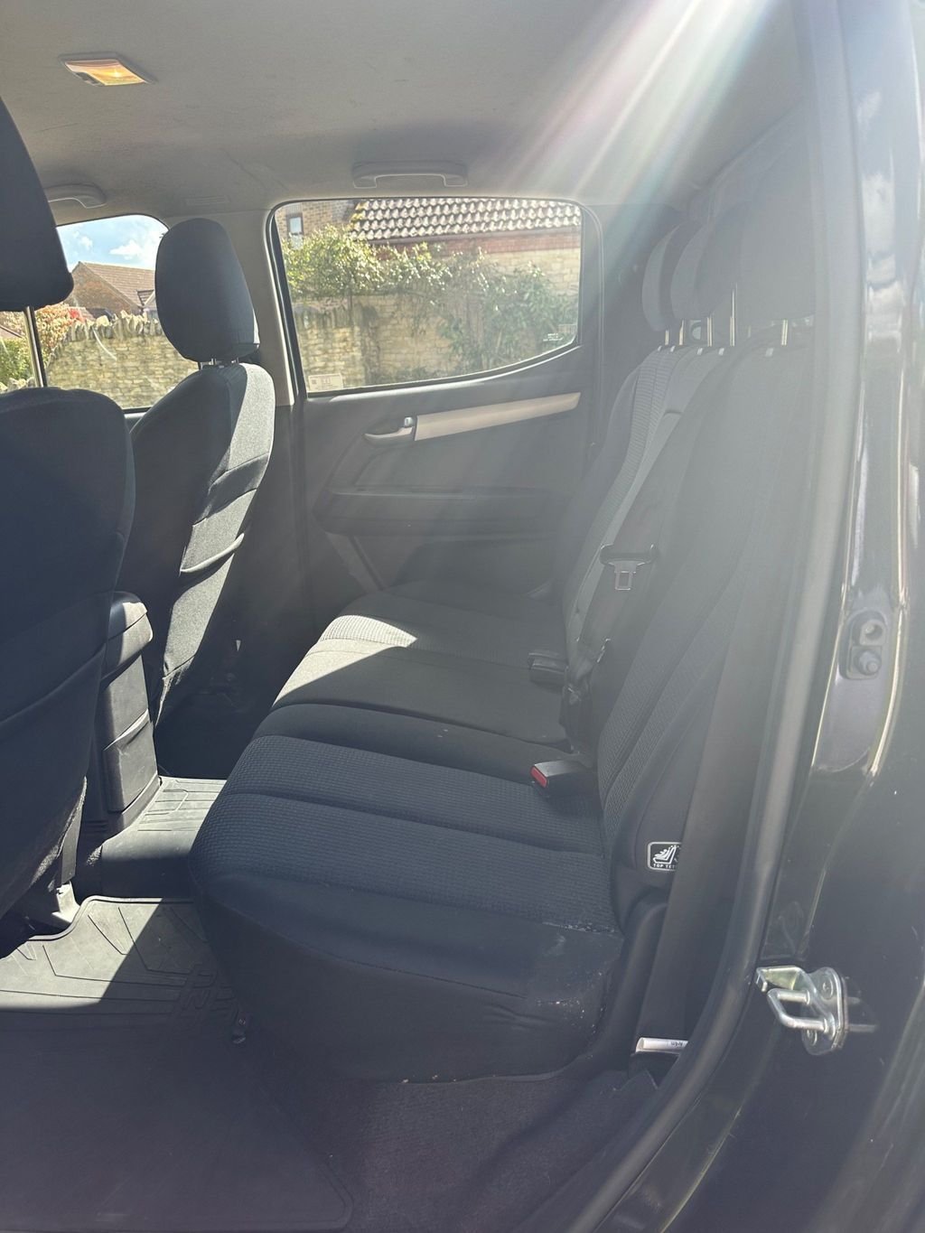 Used Isuzu D-Max 2017 for sale - 77208319: Photo 12