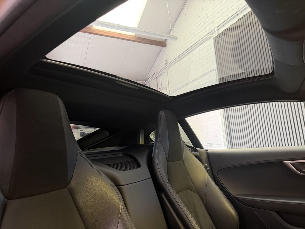 Used Jaguar F-Type 2018 for sale - 77765178: Photo 11