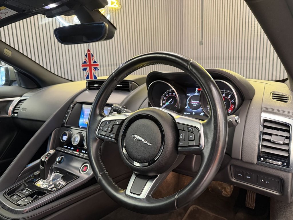 Used Jaguar F-Type 2018 for sale - 77765178: Photo 8