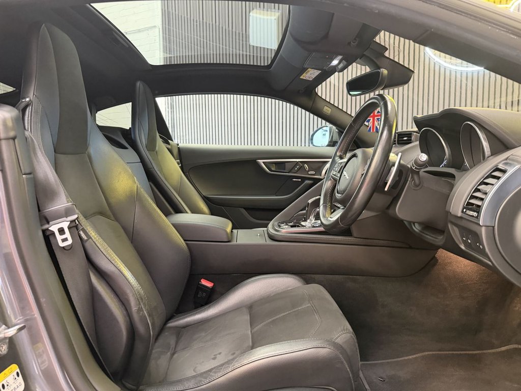 Used Jaguar F-Type 2018 for sale - 77765178: Photo 9