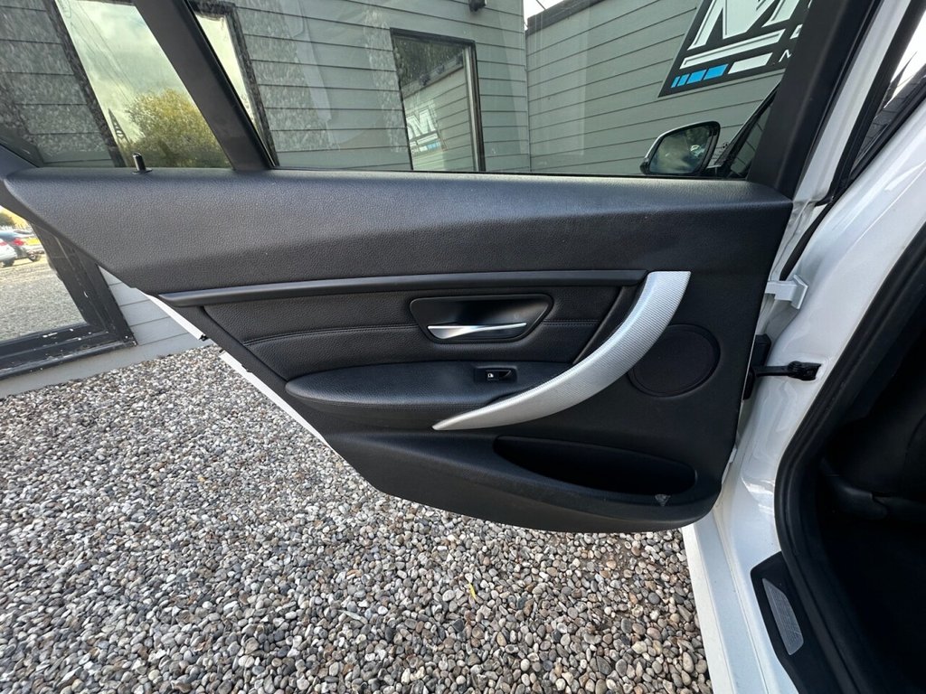 Used BMW 3 Series 2015 for sale - 76569835: Photo 16