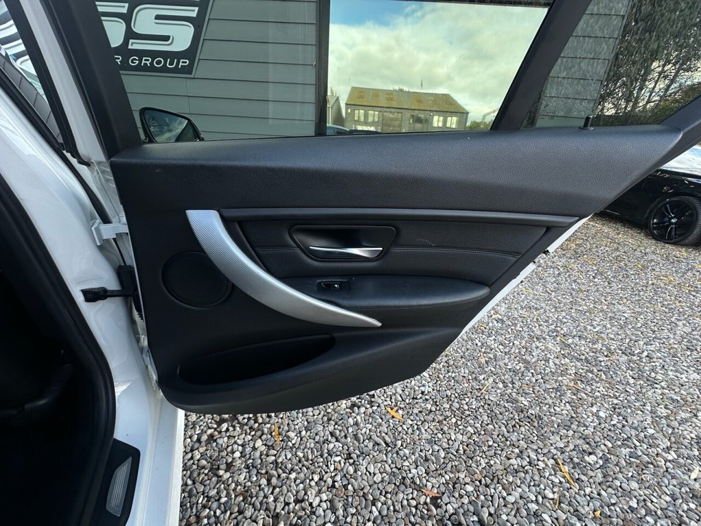 Used BMW 3 Series 2015 for sale - 76569835: Photo 18