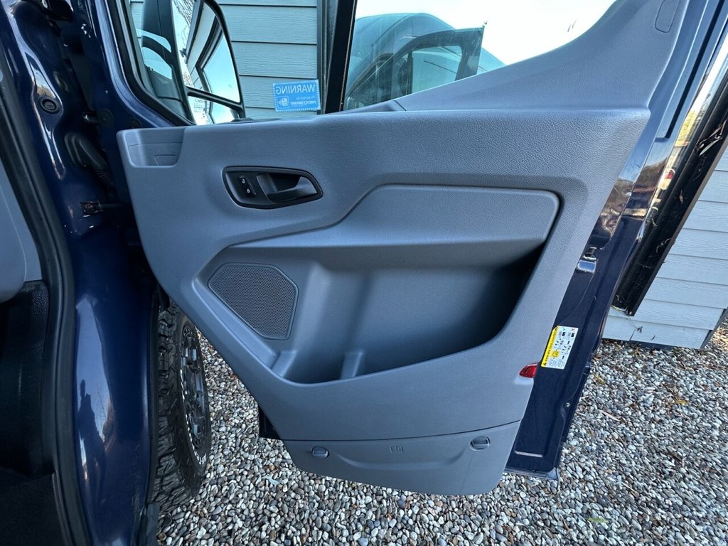 Used Ford Transit 2017 for sale - 76698308: Photo 11