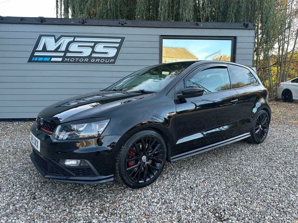 Used Volkswagen Polo 2015 for sale - 76520788: Photo 1