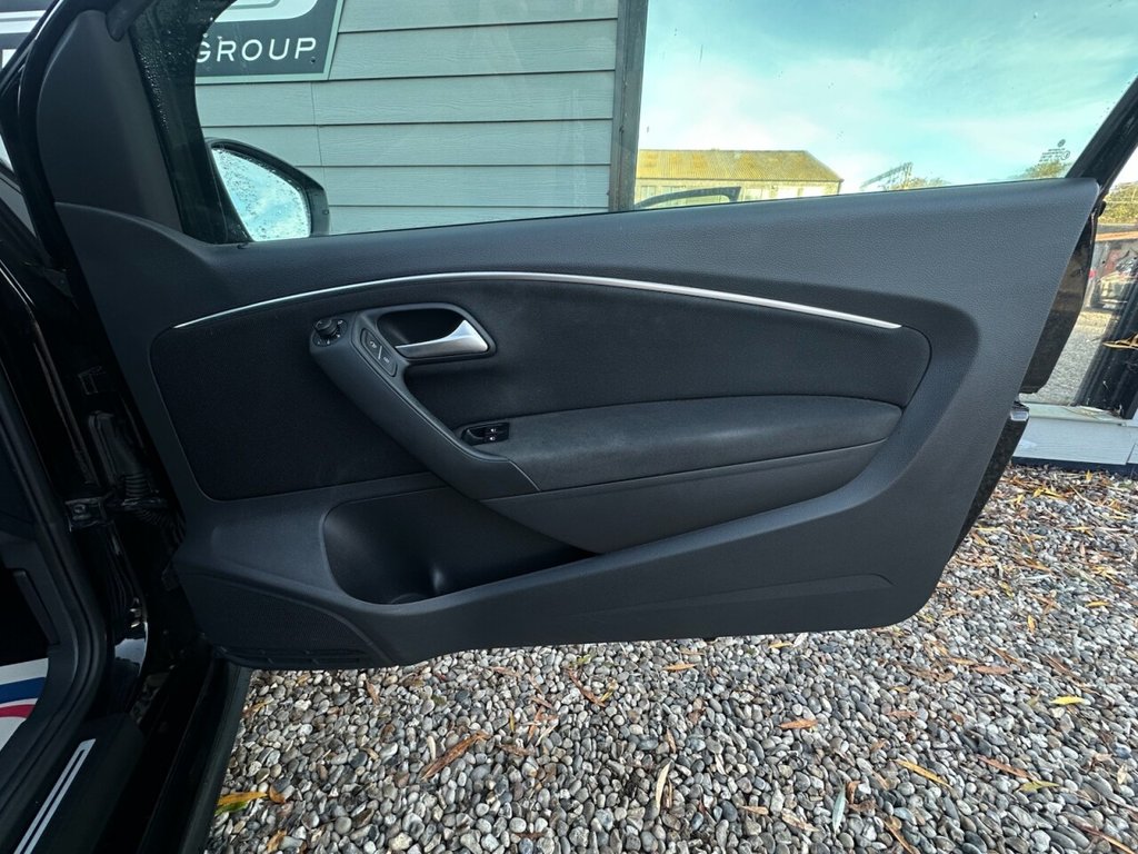 Used Volkswagen Polo 2015 for sale - 76520788: Photo 11