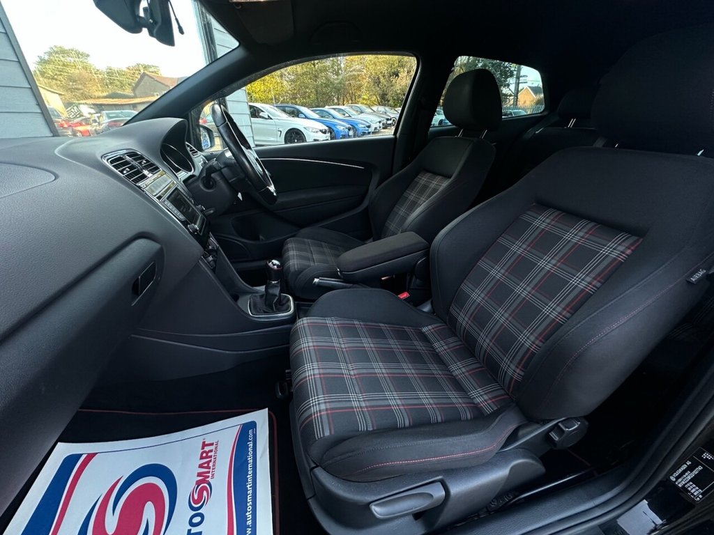 Used Volkswagen Polo 2015 for sale - 76520788: Photo 13