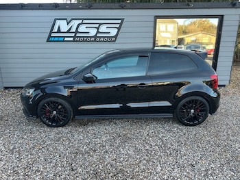 Used Volkswagen Polo 2015 for sale - 76520788: Photo