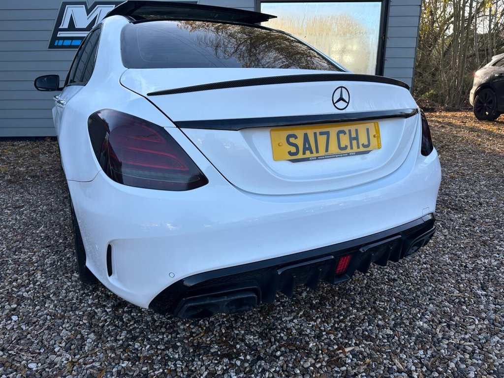 Used Mercedes-Benz C Class 2017 for sale - 76950408: Photo 4