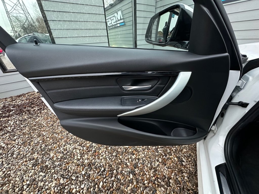 Used BMW 3 Series 2016 for sale - 77608843: Photo 14