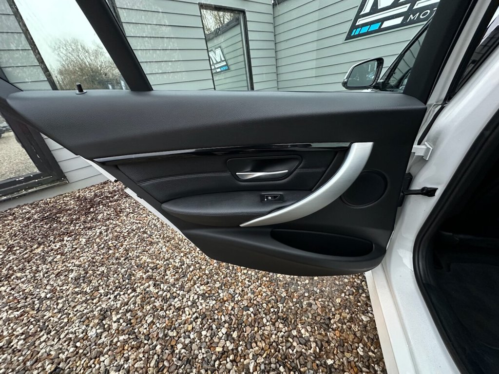 Used BMW 3 Series 2016 for sale - 77608843: Photo 16