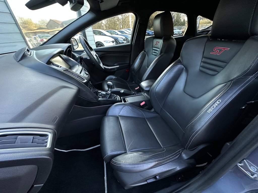 Used Ford Focus 2015 for sale - 77734117: Photo 15