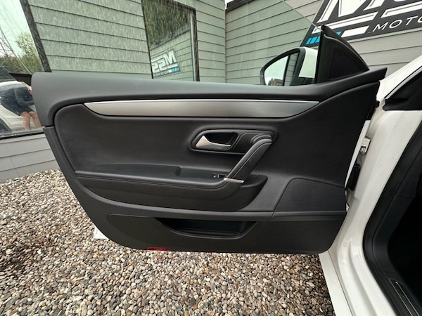 Used Volkswagen CC 2013 for sale - 76202690: Photo 14