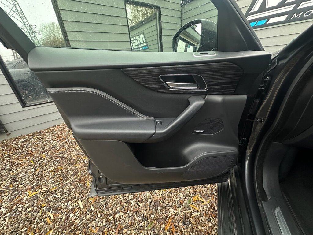 Used Jaguar F-Pace 2017 for sale - 77407758: Photo 14