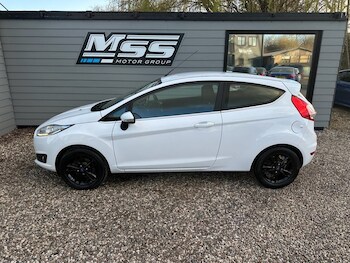 Used Ford Fiesta 2015 for sale - 77835599: Photo