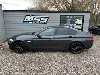 Used BMW 5 Series 2011 for sale - 77734148: Photo