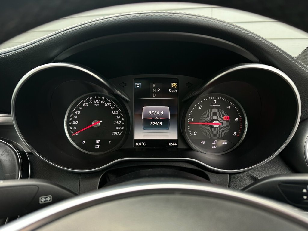 Used Mercedes-Benz C Class 2015 for sale - 76973244: Photo 24