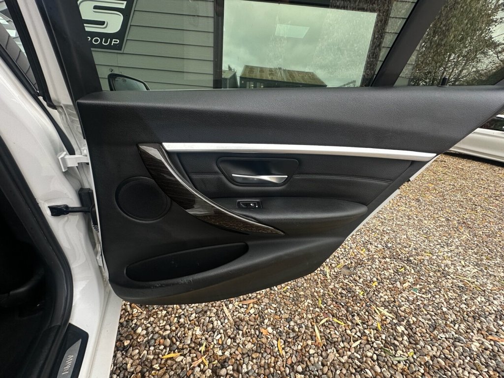 Used BMW 3 Series 2015 for sale - 76454631: Photo 18