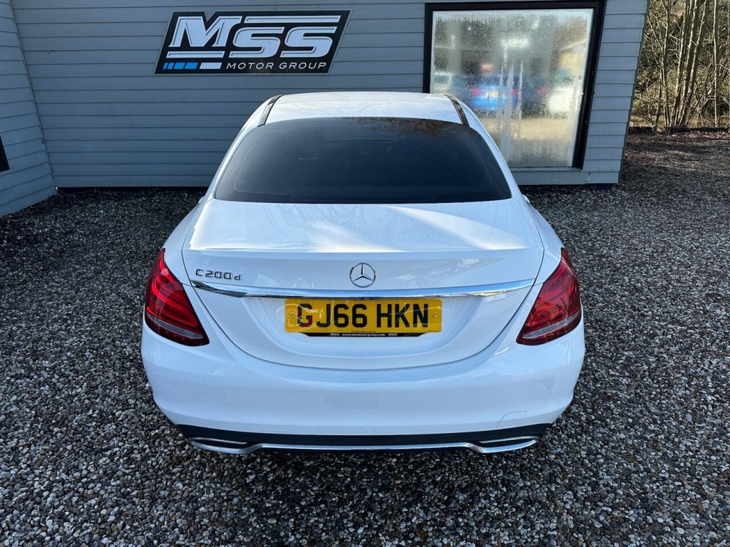 Used Mercedes-Benz C Class 2016 for sale - 77394317: Photo 4