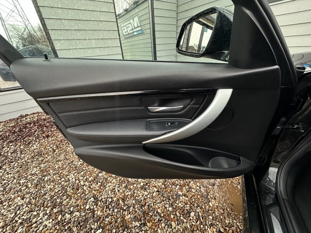 Used BMW 3 Series 2017 for sale - 77212883: Photo 14