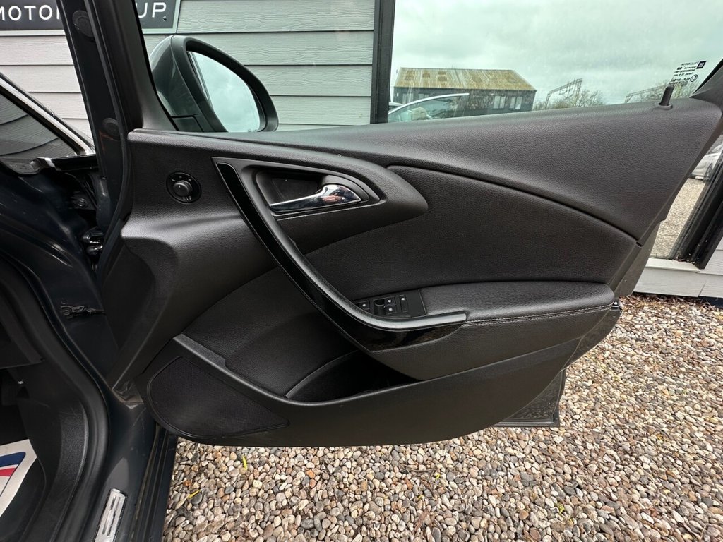 Used Vauxhall Astra 2015 for sale - 77850339: Photo 11