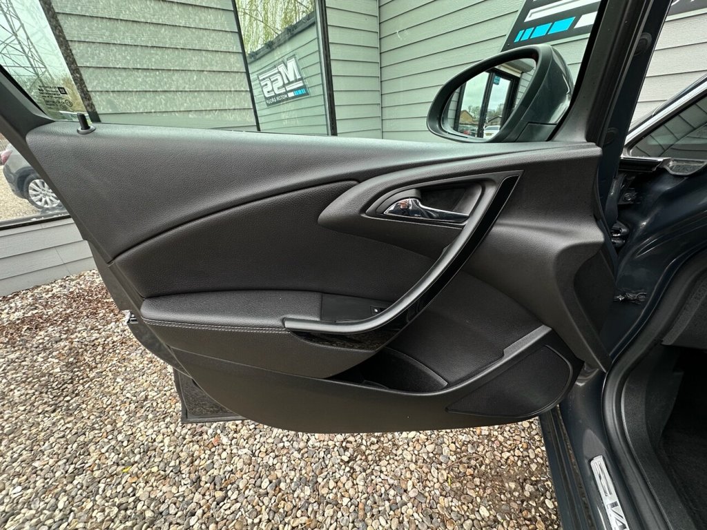 Used Vauxhall Astra 2015 for sale - 77850339: Photo 16