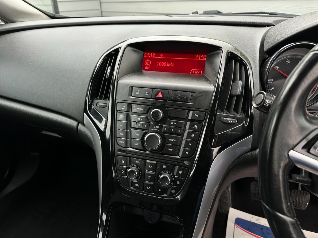 Used Vauxhall Astra 2015 for sale - 77850339: Photo 23