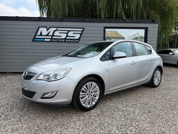 Used Vauxhall Astra 2011 for sale - 79777607: Photo