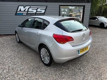 Used Vauxhall Astra 2011 for sale - 79777607: Photo