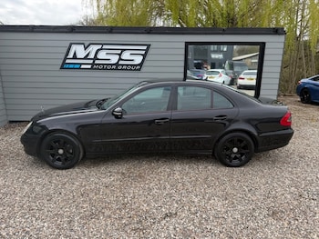 Used Mercedes-Benz E Class 2009 for sale - 79114384: Photo