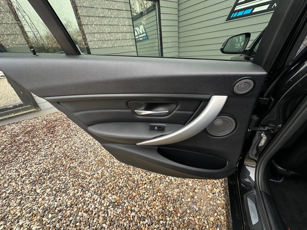 Used BMW 3 Series 2015 for sale - 77693642: Photo 16