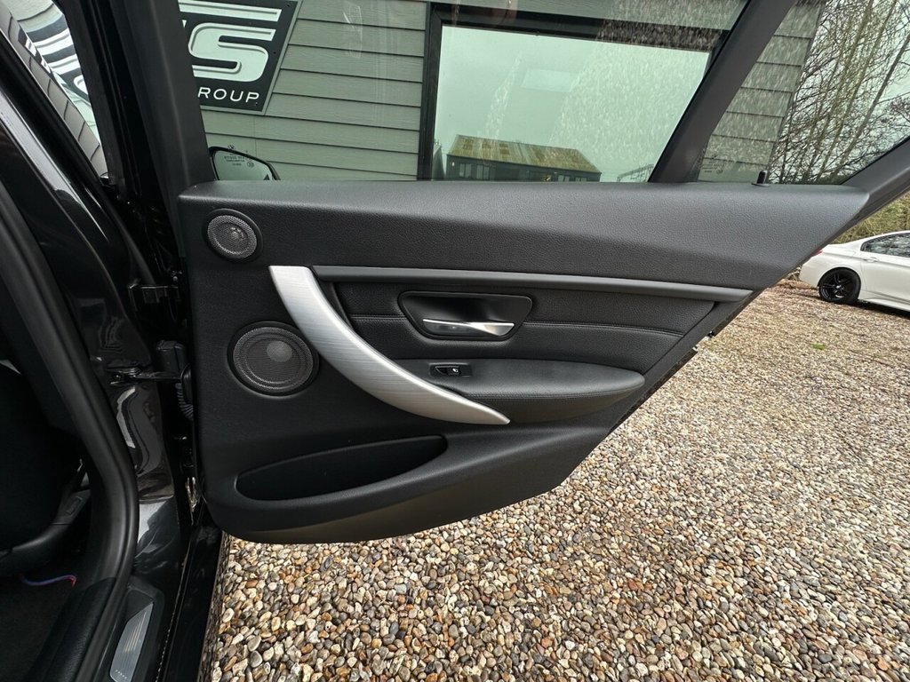 Used BMW 3 Series 2015 for sale - 77693642: Photo 18