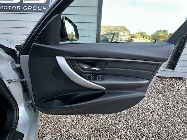 Used BMW 3 Series 2015 for sale - 76092472: Photo 10