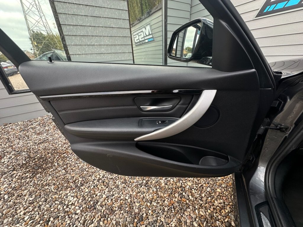 Used BMW 3 Series 2015 for sale - 76345265: Photo 14