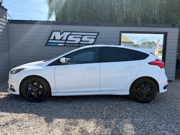 Used Ford Focus 2016 for sale - 79470457: Photo