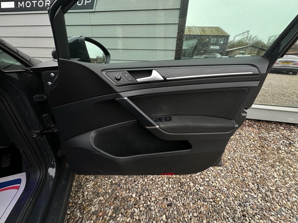 Used Volkswagen Golf 2018 for sale - 78002502: Photo 10