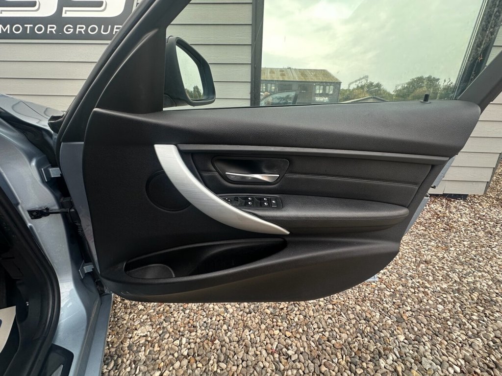 Used BMW 3 Series 2014 for sale - 76434396: Photo 11