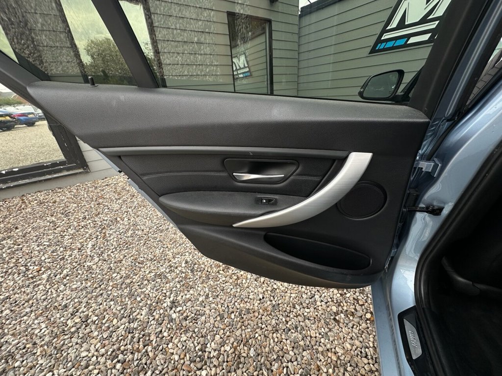 Used BMW 3 Series 2014 for sale - 76434396: Photo 16