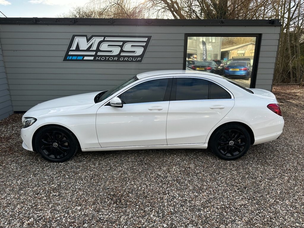 Used Mercedes-Benz C Class 2016 for sale - 77072486: Photo 2