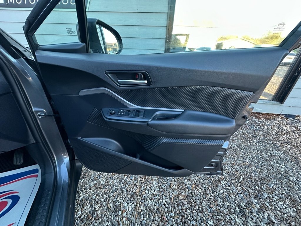 Used Toyota C-HR 2020 for sale - 77096710: Photo 11