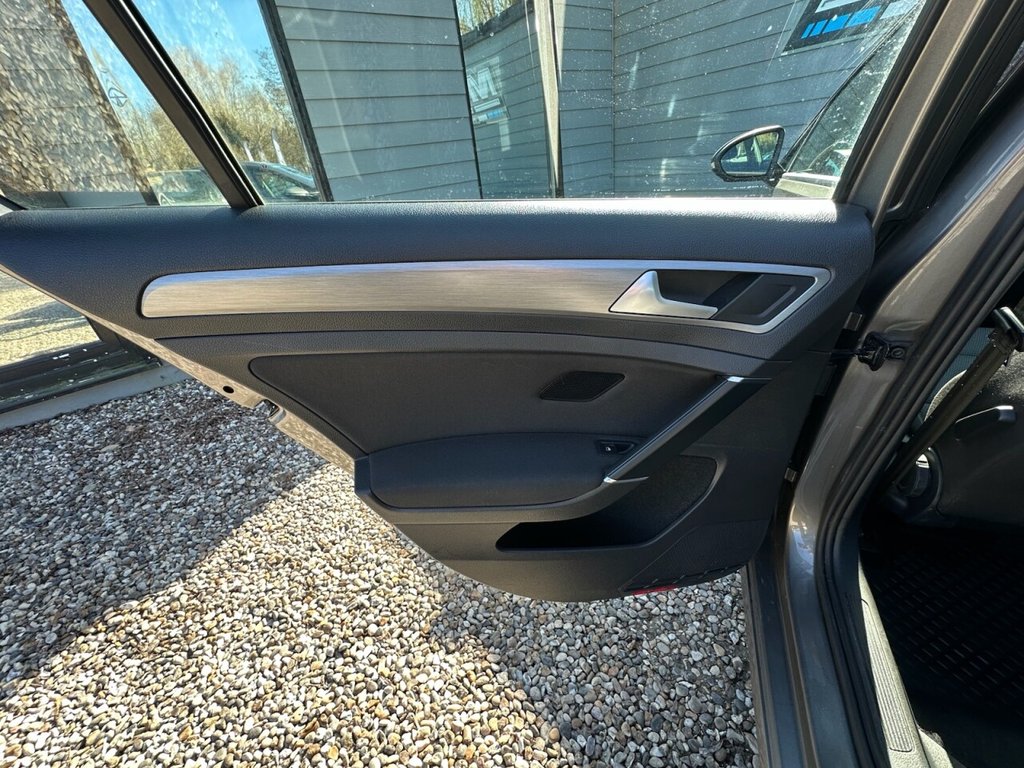 Used Volkswagen Golf 2014 for sale - 77734234: Photo 16